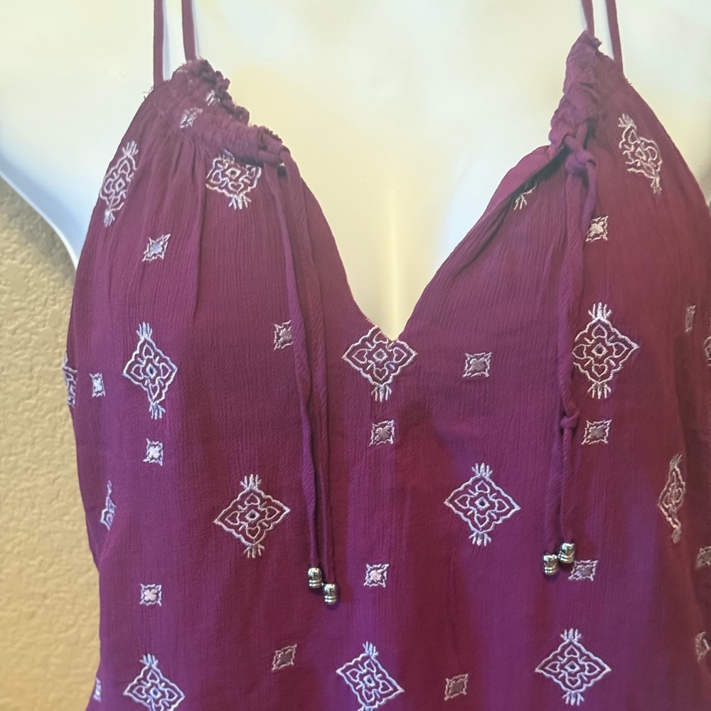 White House Black Market Red and Purple Relaxed Camisole - Picture 9 of 14